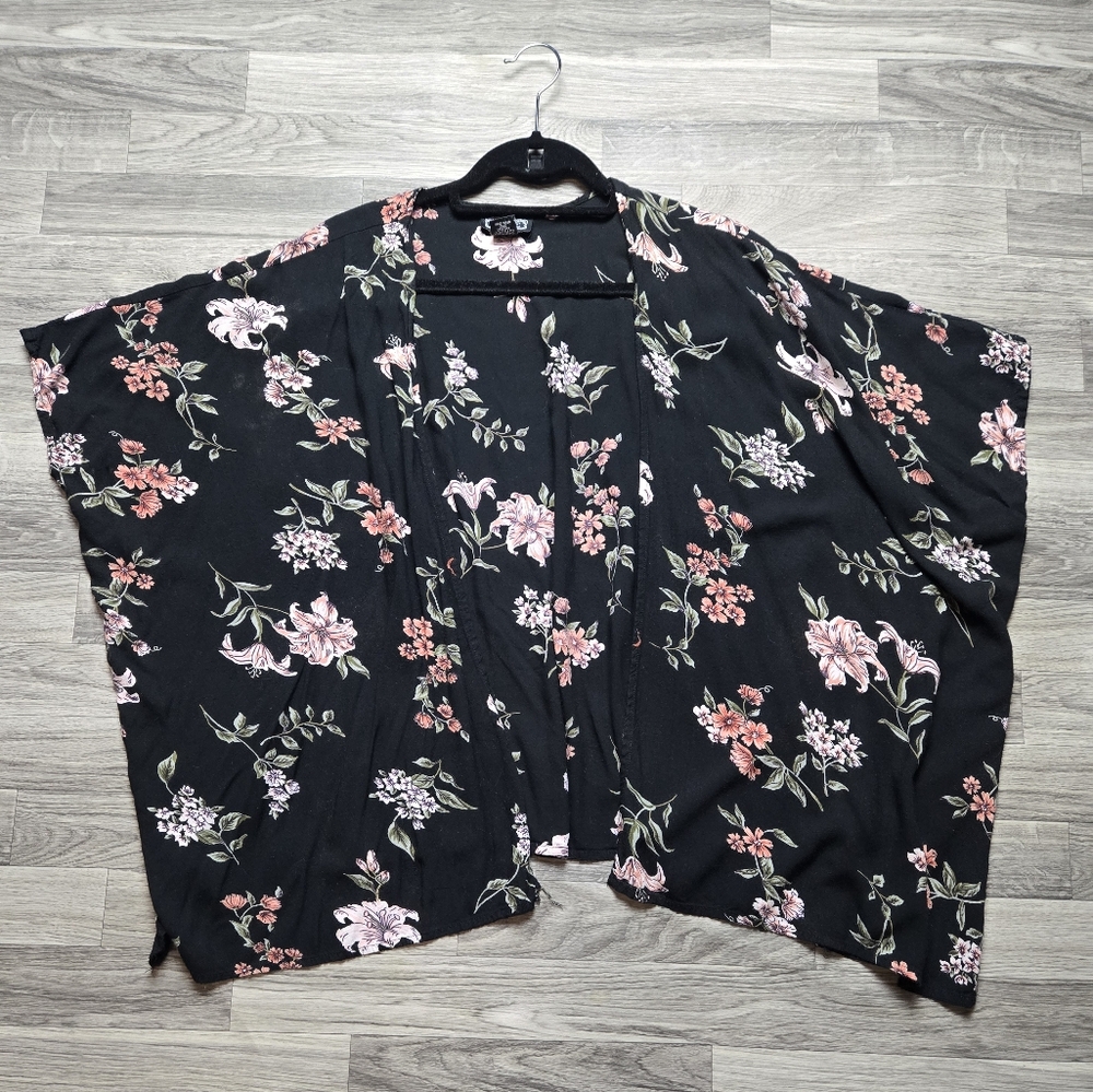 Angie Floral Black and Pink Boho Kimono